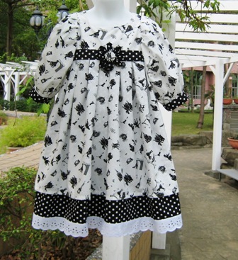BOUTIQUE STYLE CINDERELLA STORY BLACK AND WHITE DRESS-supplies,comercial,sewing,fabric,pattern,handmade,chindren custom,dress,pants,applique,vintage,tutorial knitting,neddles,owls,japanese,kawaii,fabric,cotton fabric,cotton,ribbon,bows,hair clips,hair accessories,toddles,baby shower,girl,summer,tunic,wallet,purse,buttons,thread,international shippinf,free shipping,flat rate