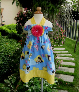 CUSTOM BOUTIQUE NI HAO KAI LAN HALTER DRESS-supplies,commercial,sewing,fabric,pattern,handmade,children custom,dress,pants,applique,vintage,tutorial knitting,neddles,owls,japanese,kawaii,fabric,cotton fabric,cotton,ribbon,bows,hair clips,hair accessories,toddles,baby shower,girl,summer,tunic,wallet,purse,buttons,thread,international shipping,free shipping,flat rate