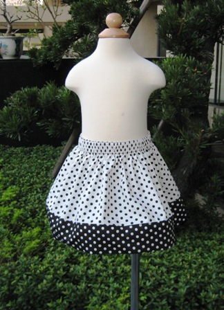 Custom Boutique White And Black Polka Dots Skirt   FRANCISBEL-supplies,commercial,sewing,fabric,pattern,handmade,children custom,dress,pants,applique,vintage,tutorial knitting,neddles,owls,japanese,kawaii,fabric,cotton fabric,cotton,ribbon,bows,hair clips,hair accessories,toddles,baby shower,girl,summer,tunic,wallet,purse,buttons,thread,international shipping,free shipping,flat rate